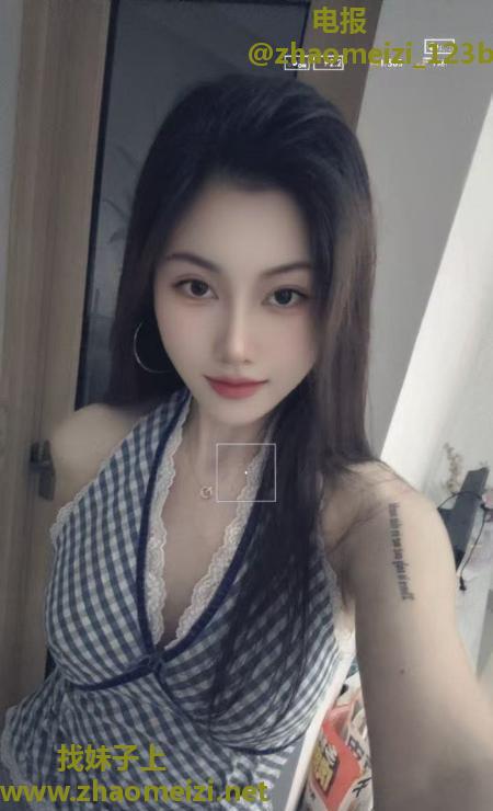 长腿大胸小鱼