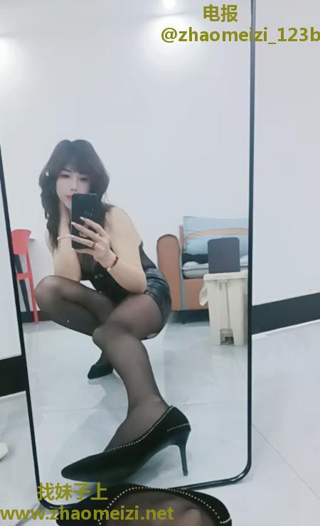 六合风骚熟女