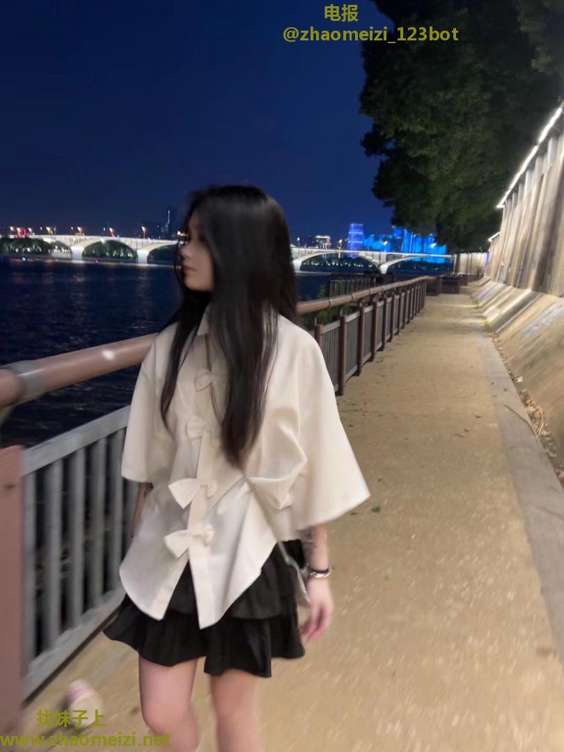 蝴蝶小妹妹