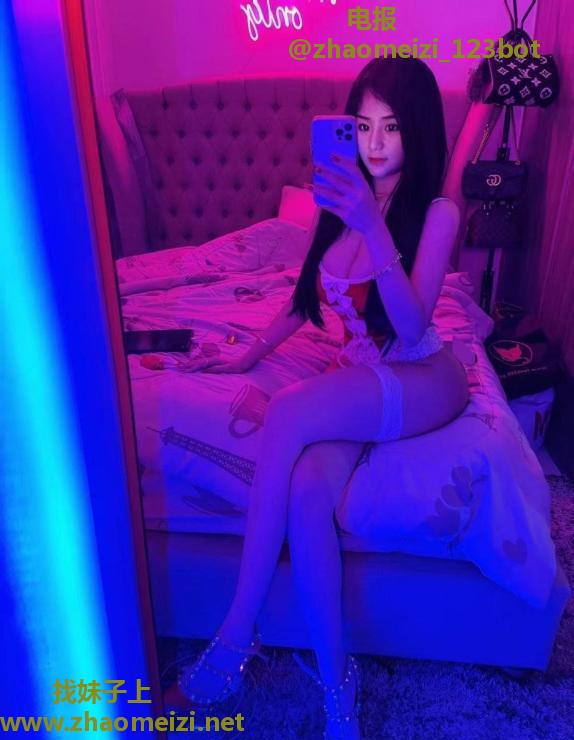 天河性感大长腿嘉妮