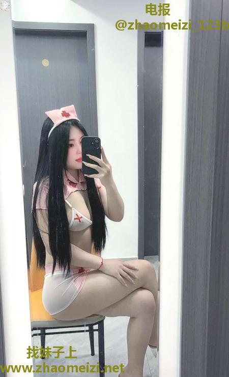 大奶大屁股骚妇