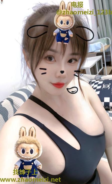 D奶巨乳小胖妞安安