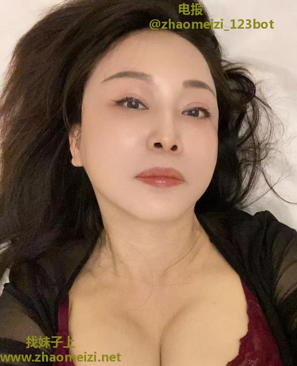 熟女气质御姐莨子