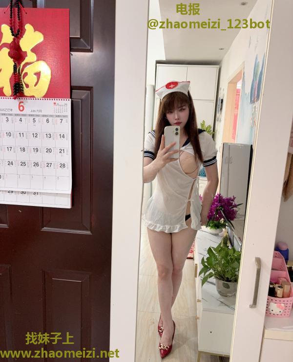 服务系小姐姐