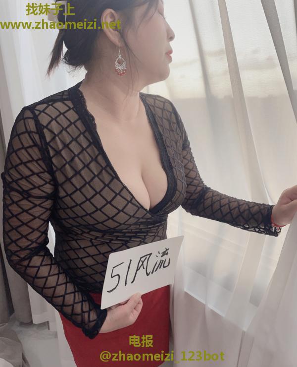 拱墅巨乳熟妇