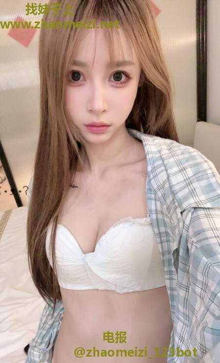 服务系制服多的御姐