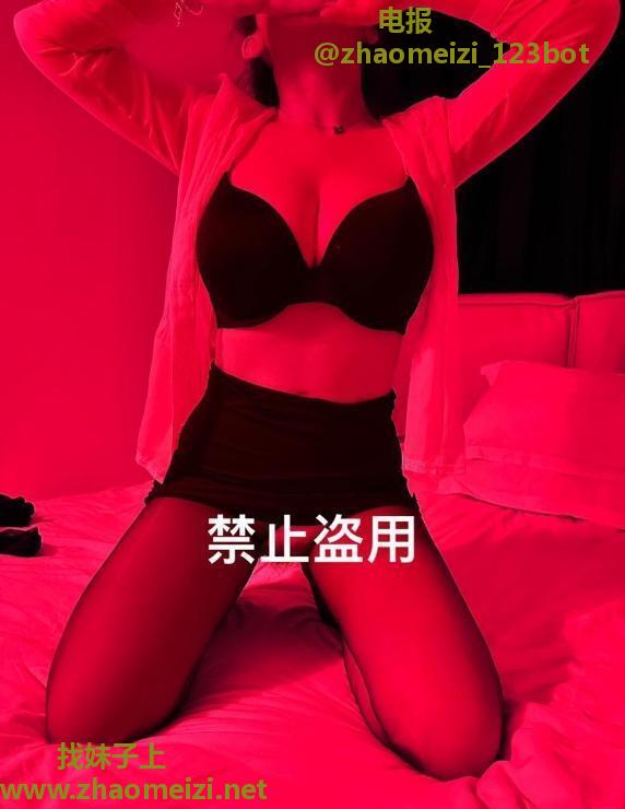 萧山巨乳萝莉