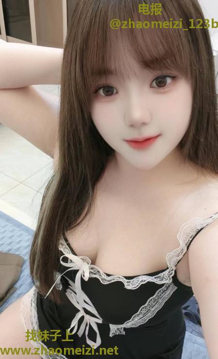 宝安天然大胸妹小甜心