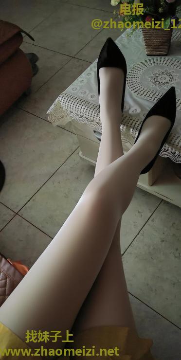 大智路美腿姐姐