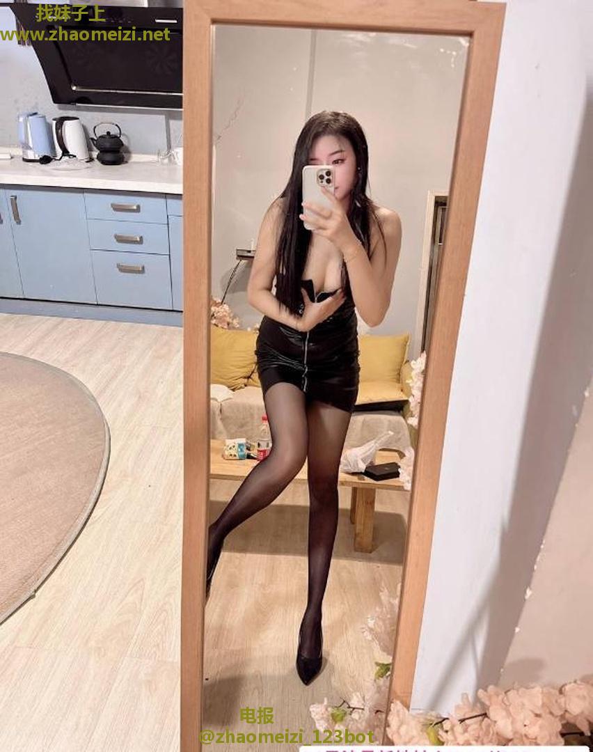 美胸高挑妹子夏颜