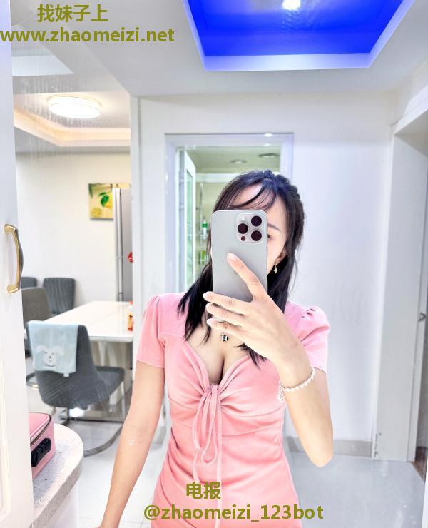 六合静静