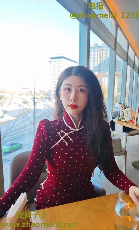 纹身大美妞