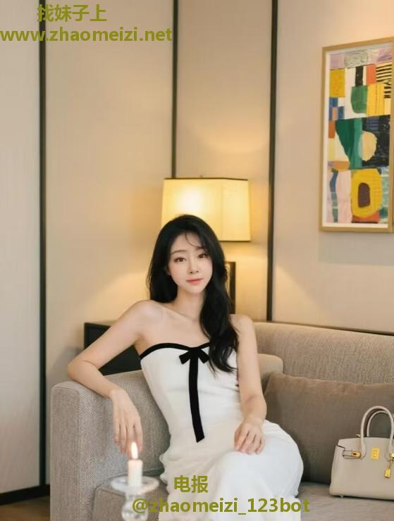会喷水的小姐姐