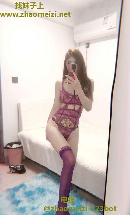 魔鬼身材小姐姐