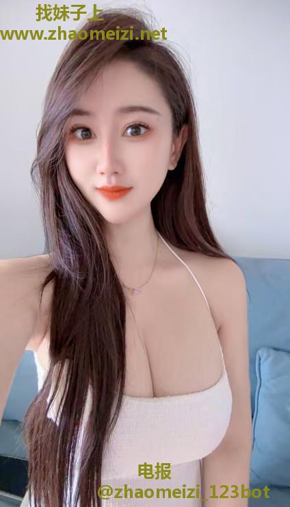 坂田舌吻纯欲系御姐