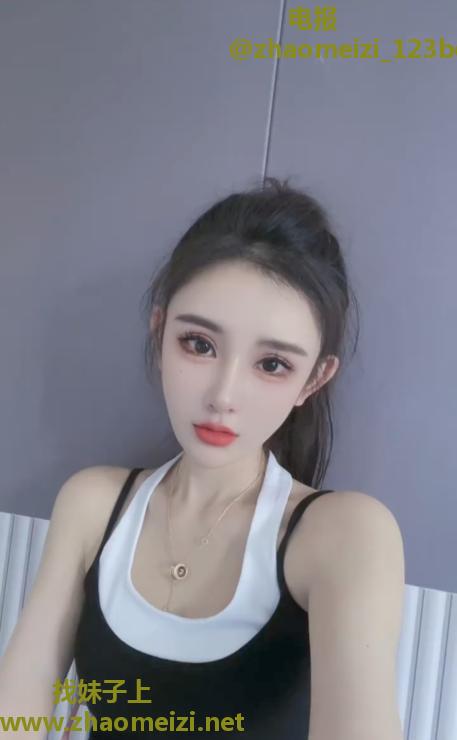 瘦高老师苏小小