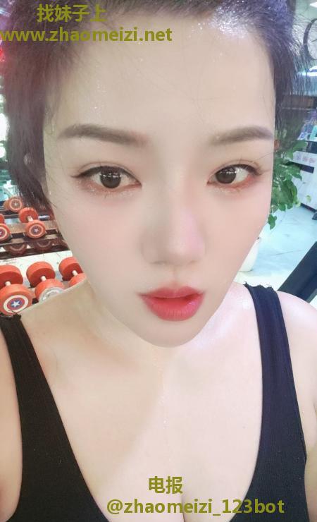 官渡丰满少妇灵儿