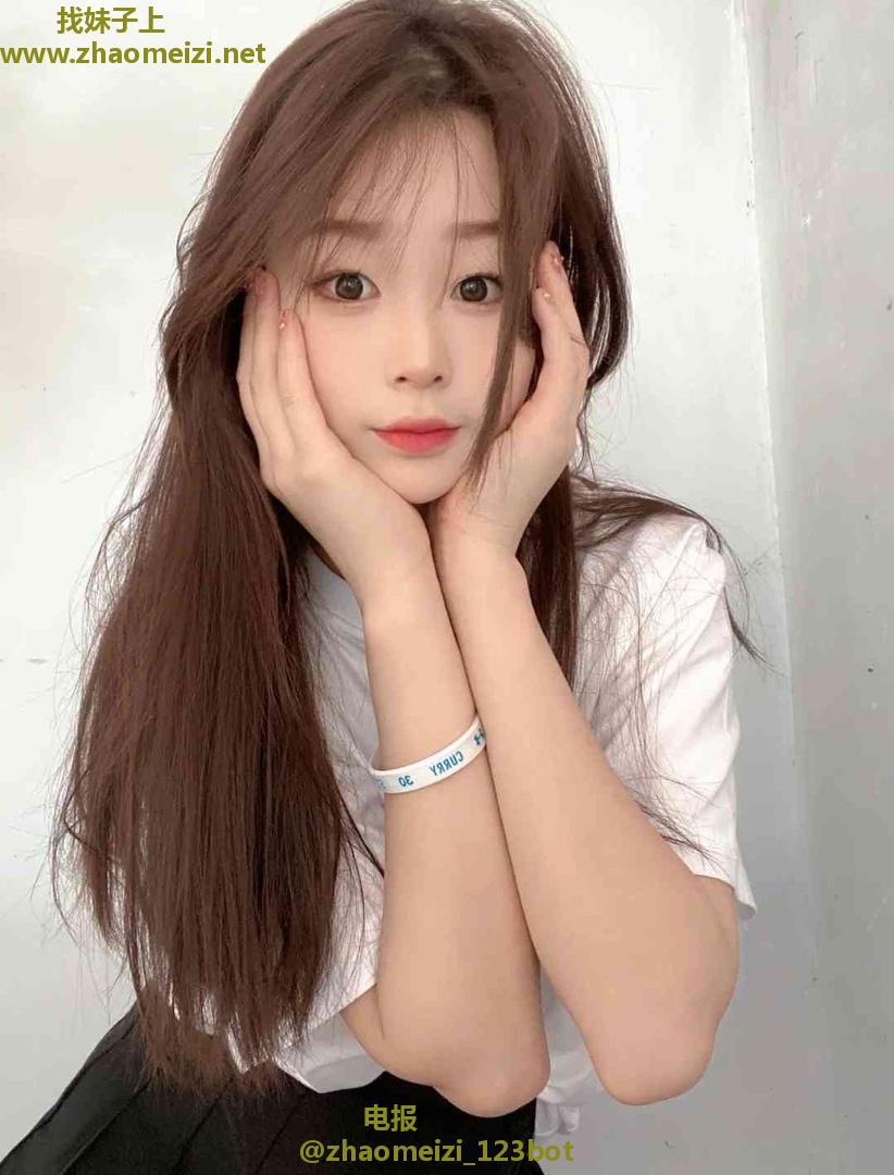 06嫩妹可内射
