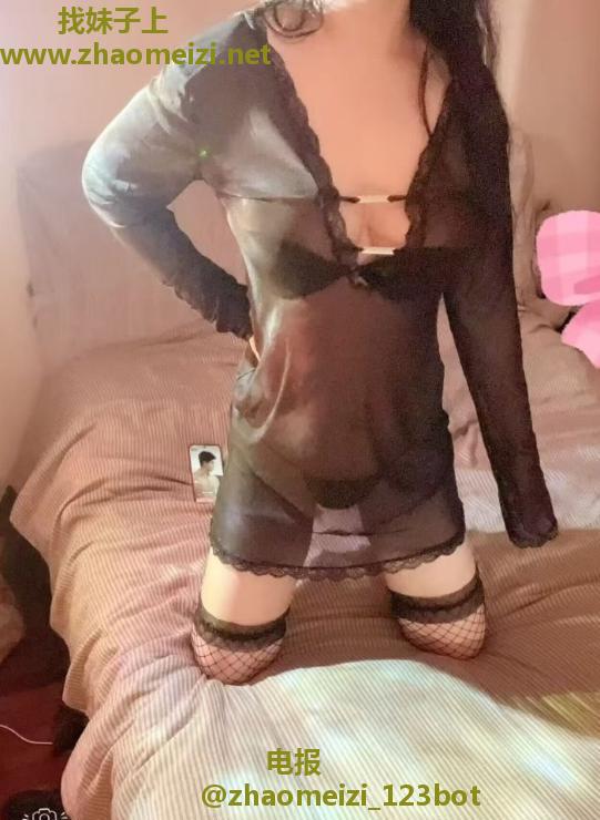大胸御姐幺妹