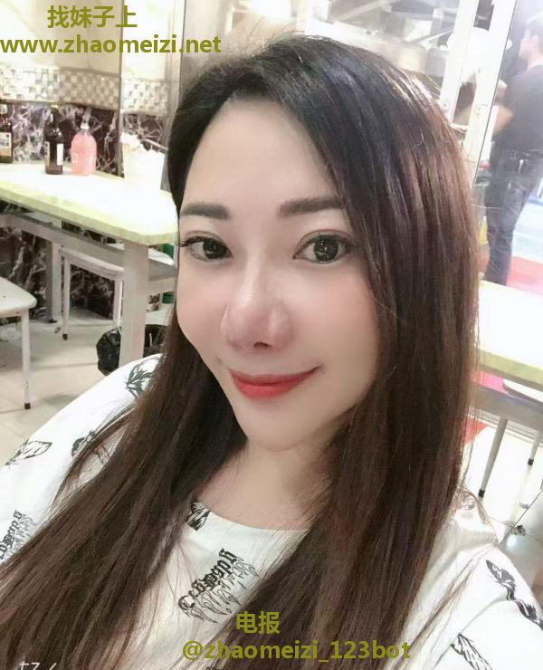 东北大奶少妇