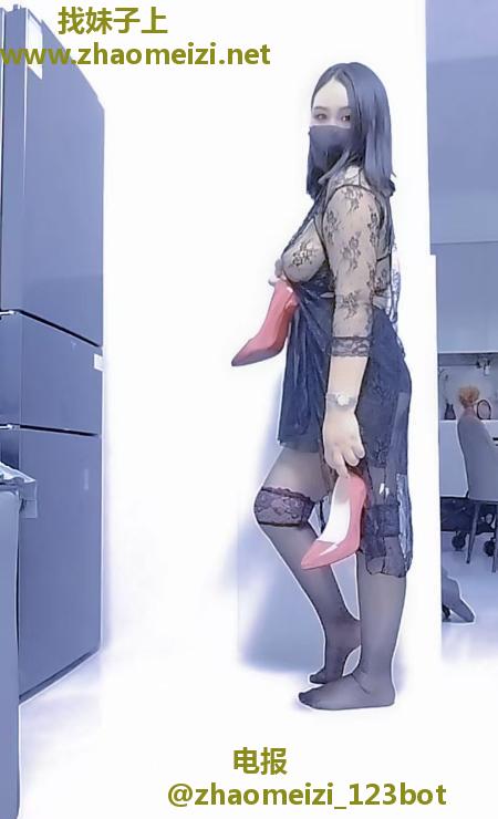 临平大奶泄火骚妇