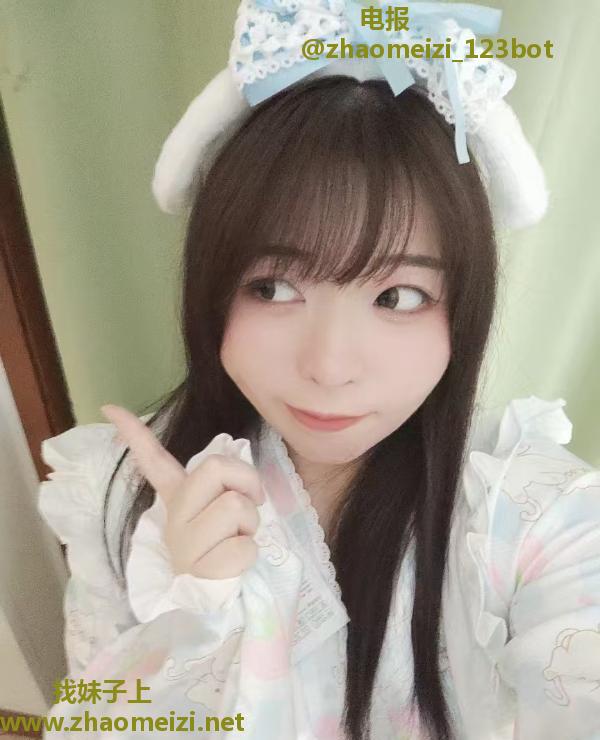 可乐不加冰二次元妹子