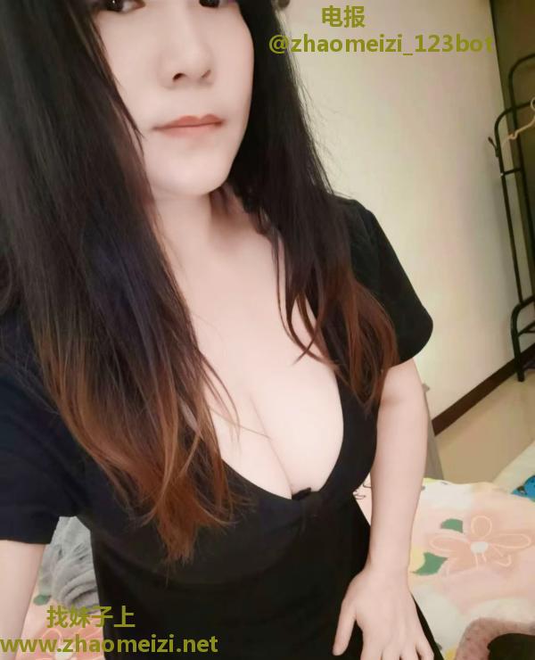 虎丘大胸口爆玲儿