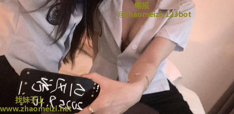 姐妹双飞可剧情