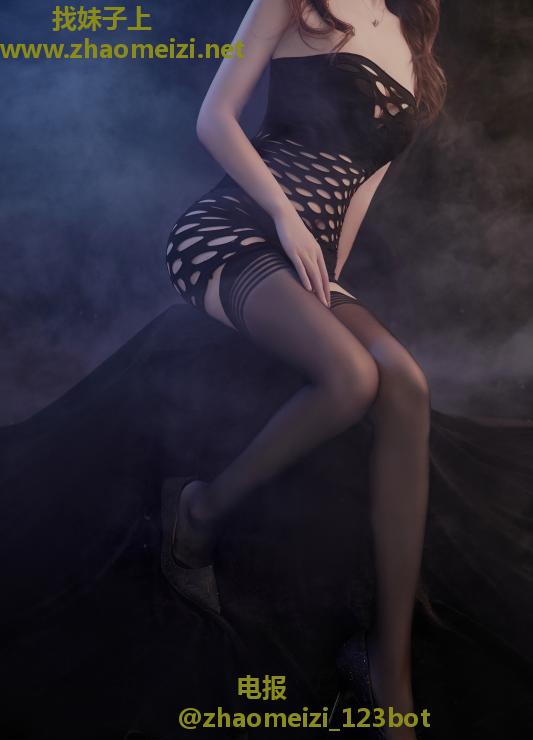 夫子庙诱人少妇