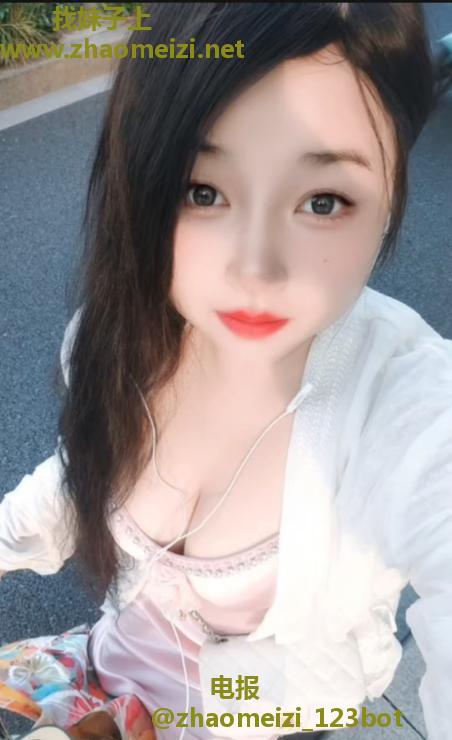 丰满肥臀大胸bbw