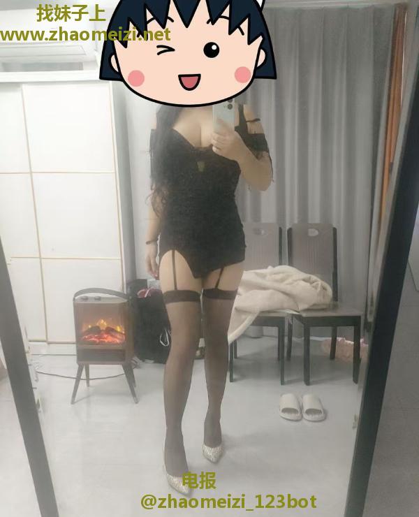 丰满肥臀大胸bbw