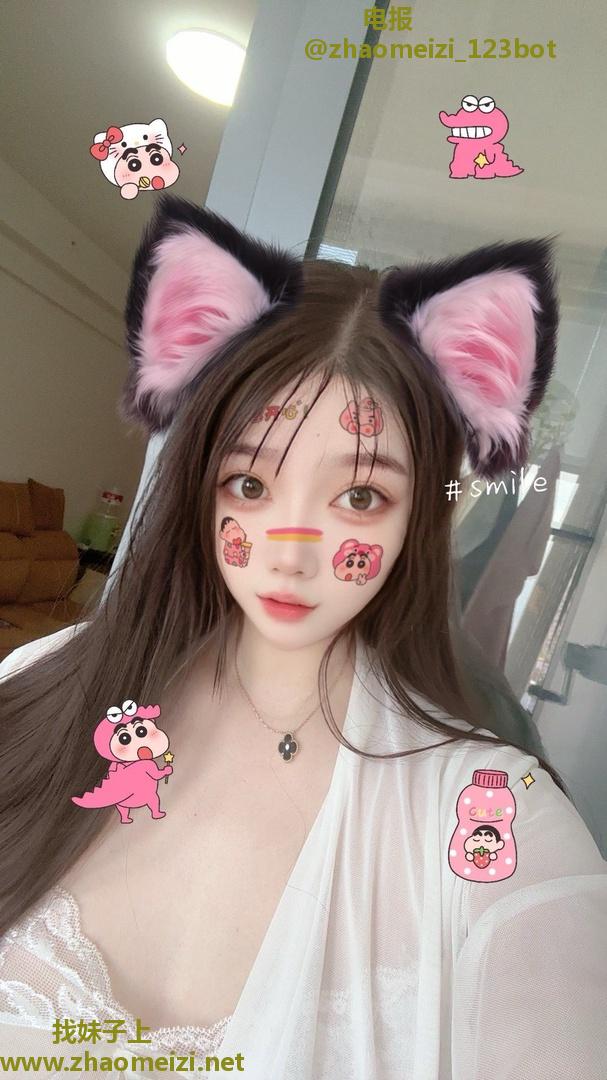 江宁高挑颜值系女孩