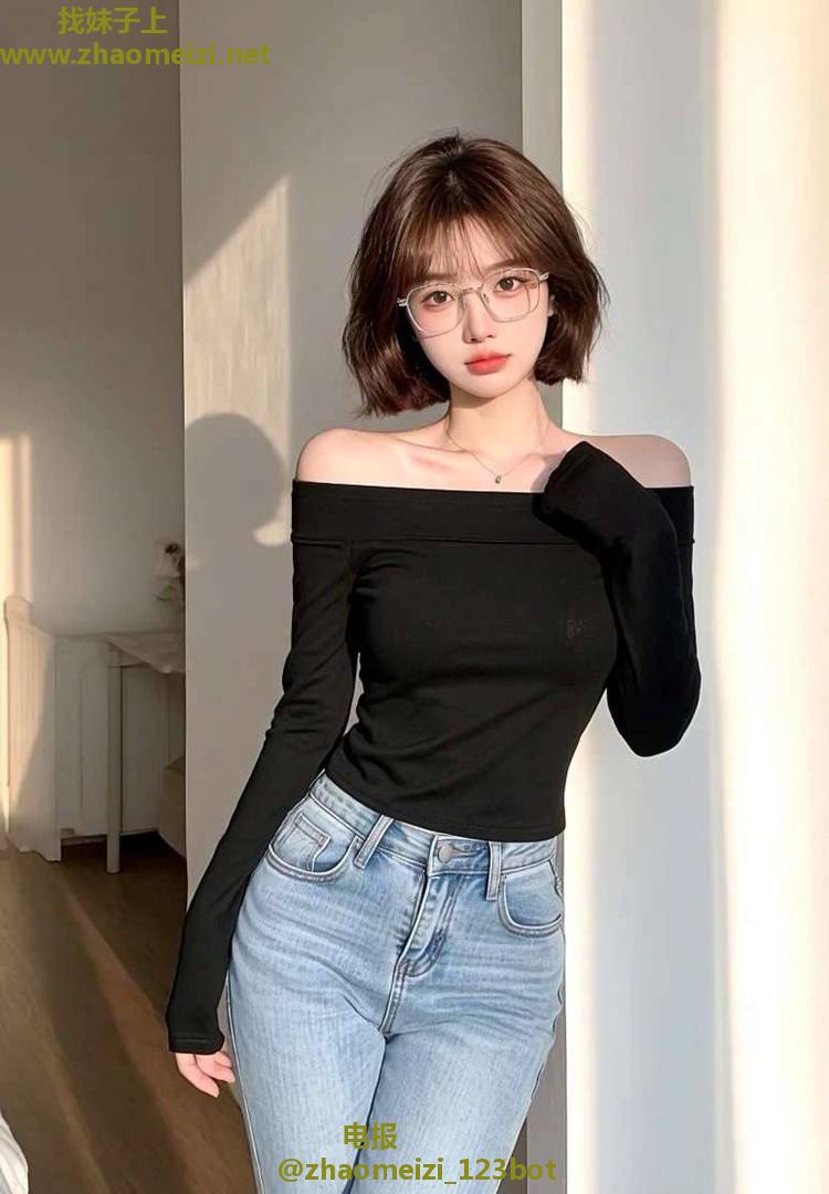 敏感水嫩闷骚眼镜妹