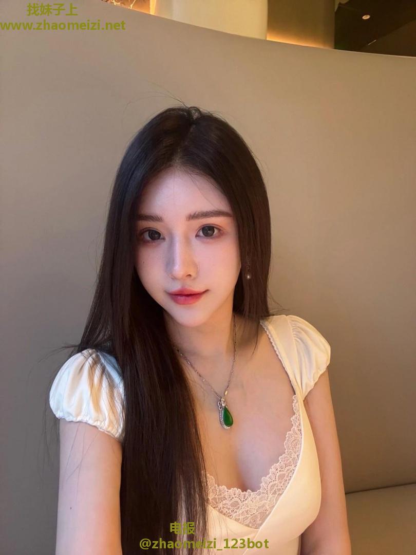 崇川邻家水嫩小妹