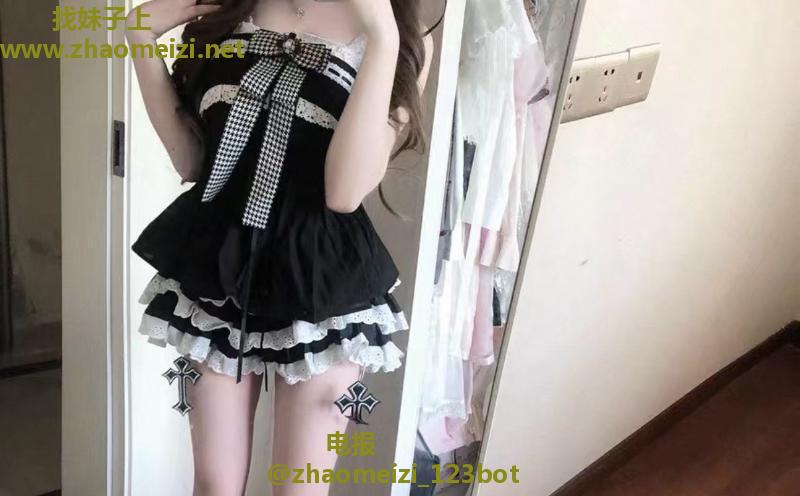 08白虎百变萝莉萱萱