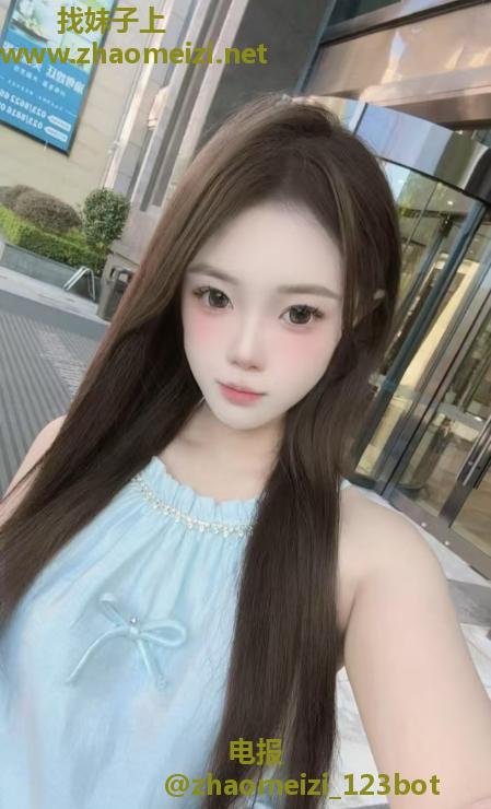 性感年轻小骚货