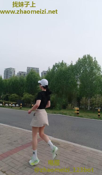 石牌岭瑜伽妹子安素