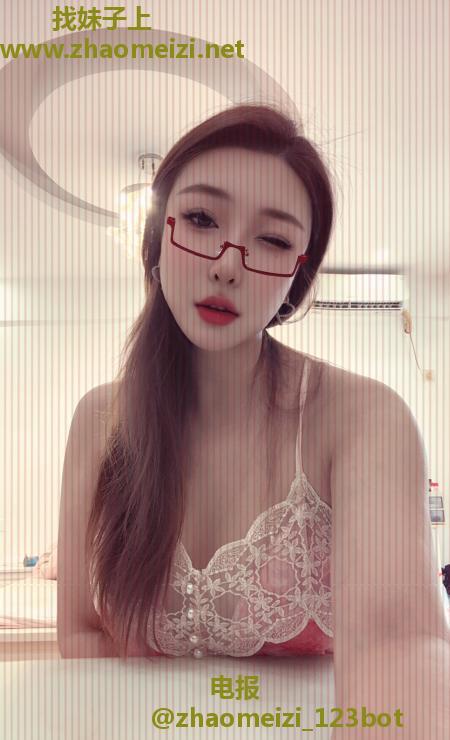 汉阳颜值御姐雯宝