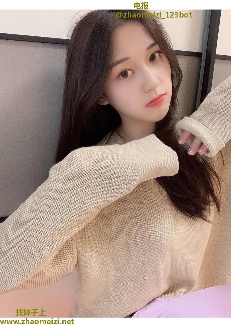 邻家水嫩敏感小妹