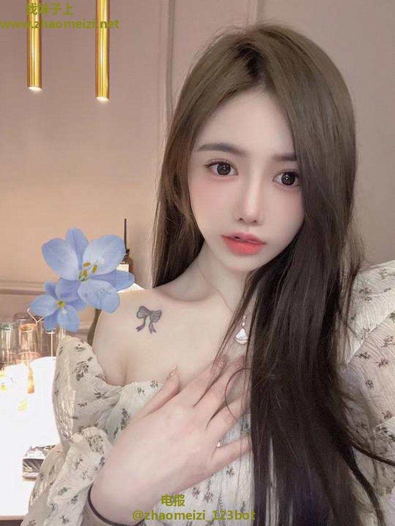 下面粉嫩无毛舞蹈生