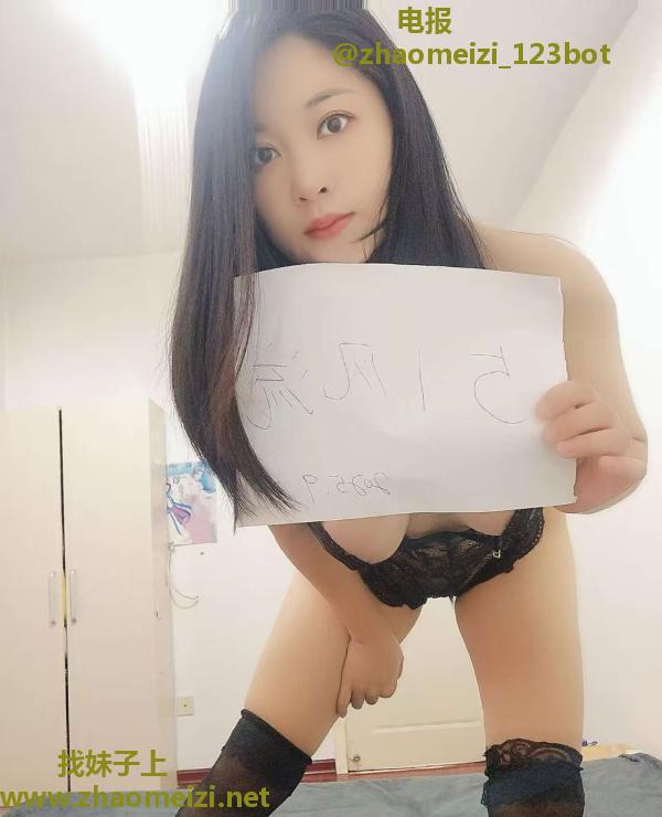 亲和温柔的大姐姐