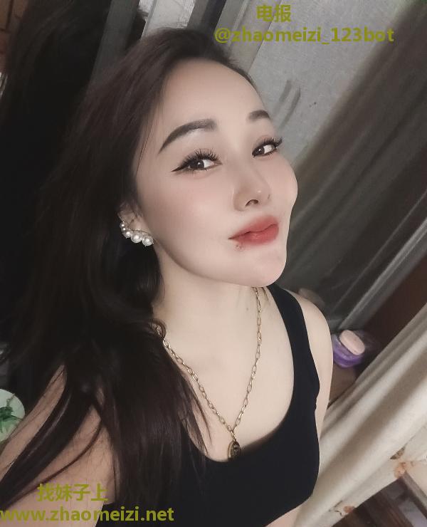 有毒龙能舌吻的美少妇