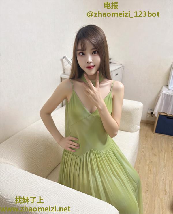 性感制服小美女