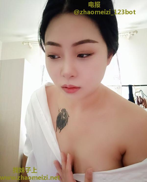 服务系大胸芊儿