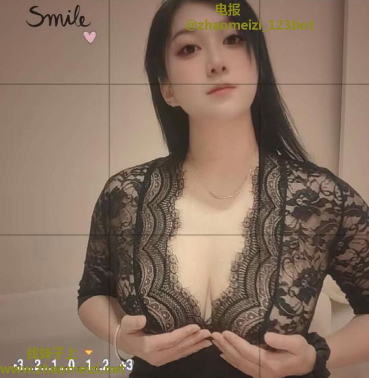 天河性感大奶潼潼