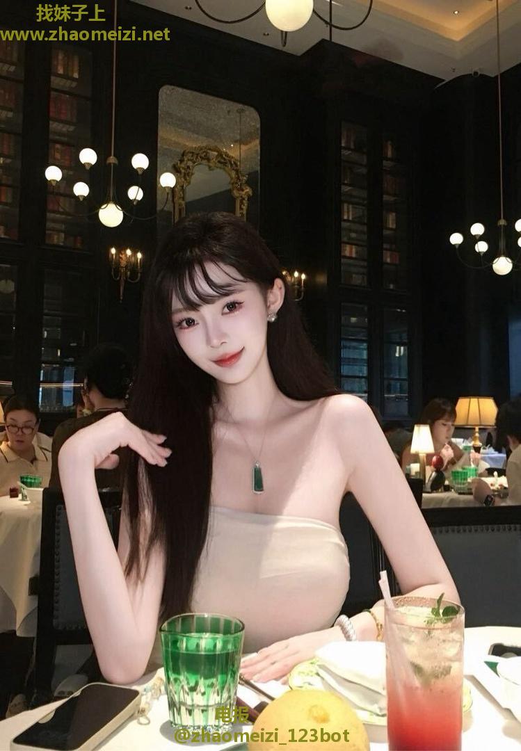 美艳大奶小妖精