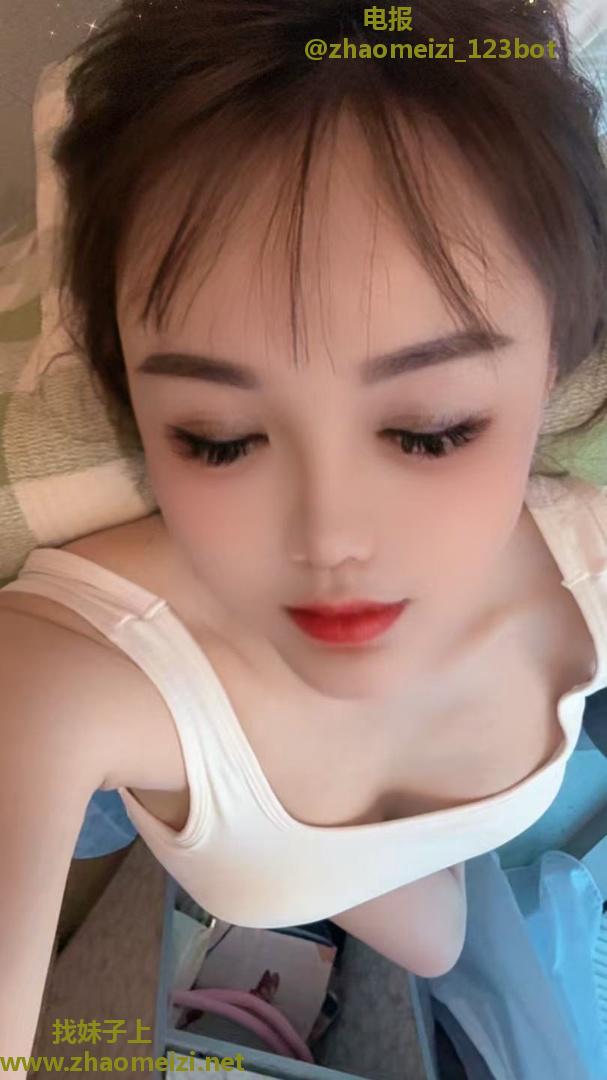 有颜有身材艾琳娜