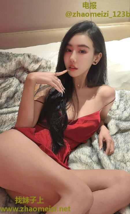 抚媚动人肤白颜值御姐