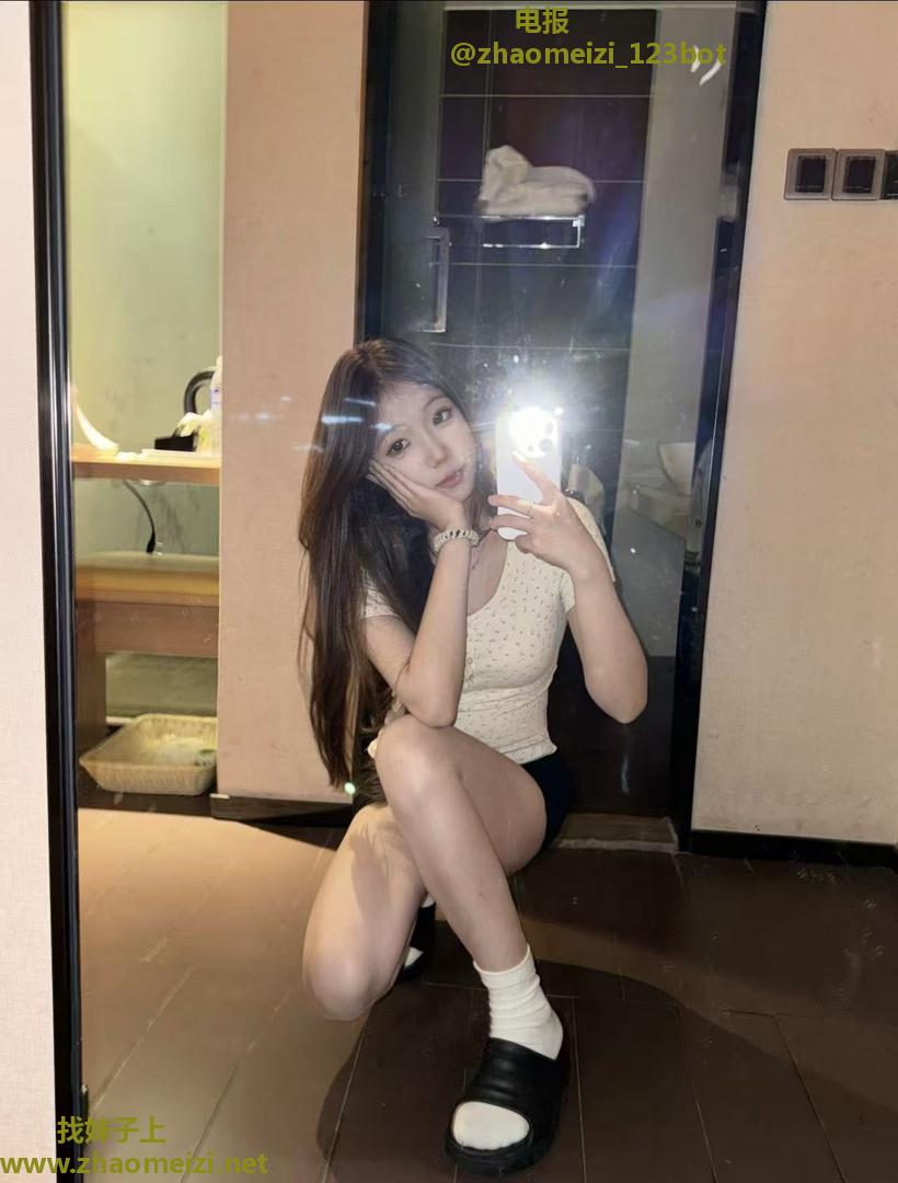 松江长腿细腰水嫩小妹