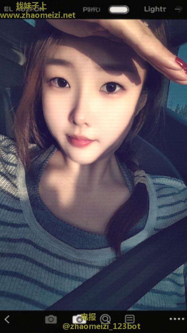 滨海06翘臀白净小姐姐